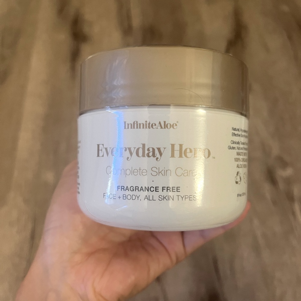 *Sealed* Infinite Aloe “Everyday Hero”